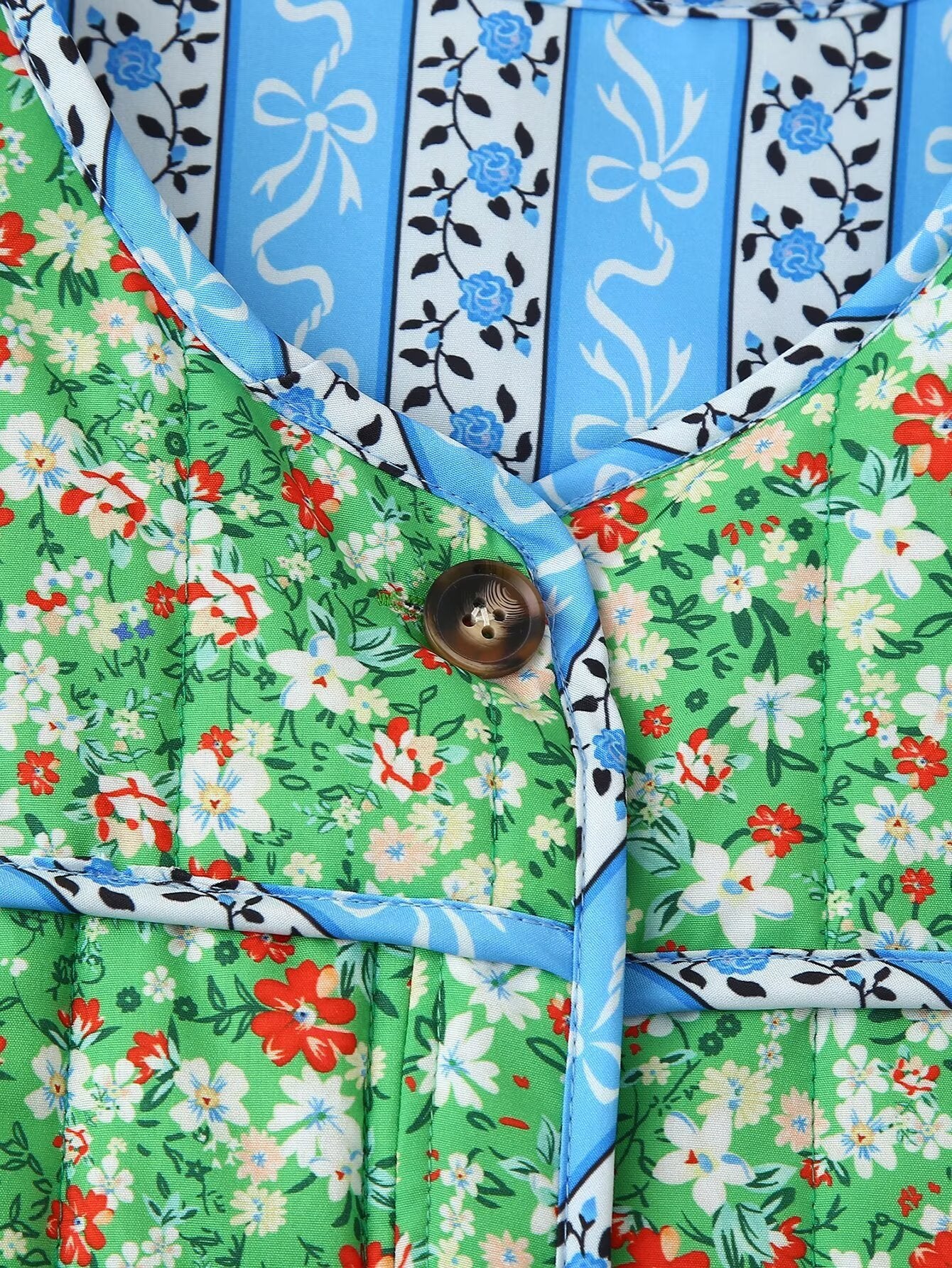 Relaxed Fit Floral Print Jacket in Green