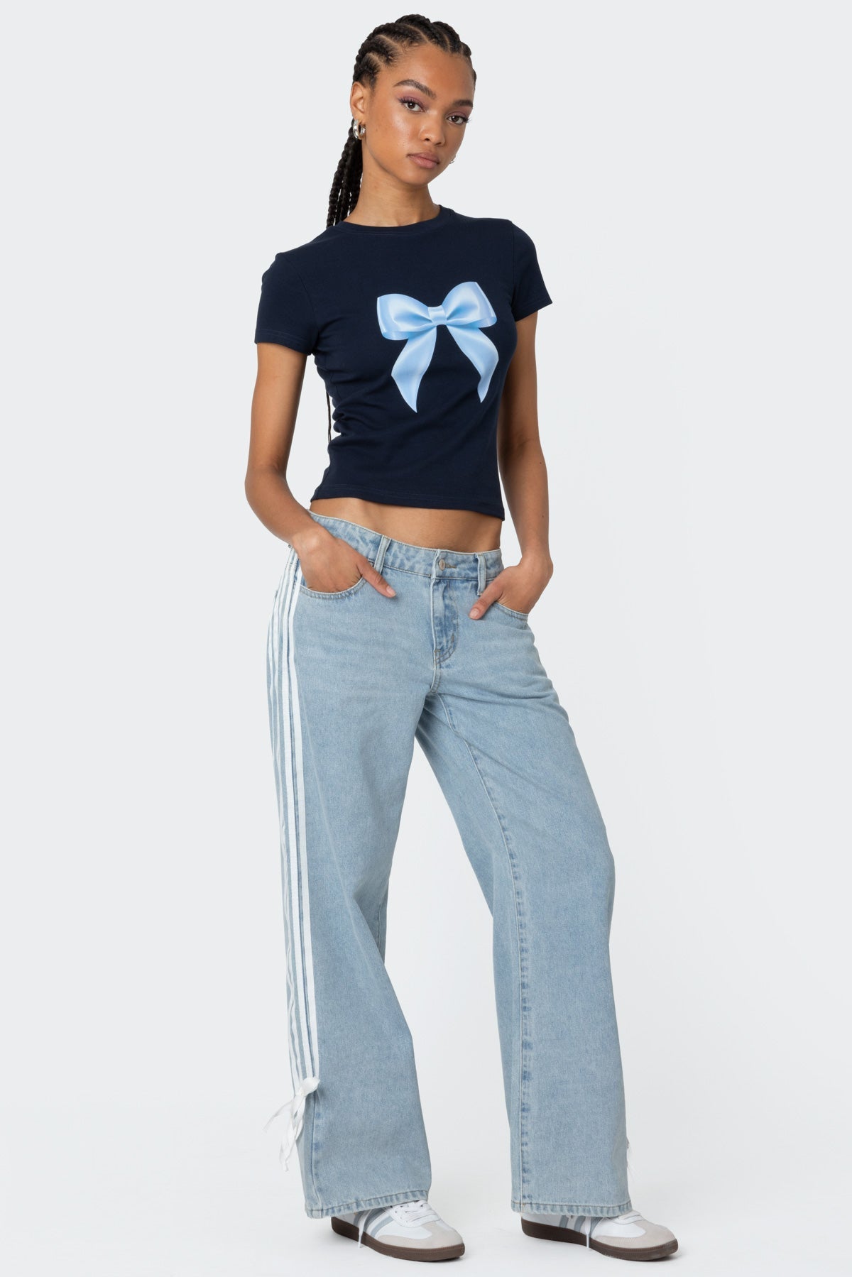 Wide-Leg Jeans with Loose Fit, Side Stripes, and Bow Detail