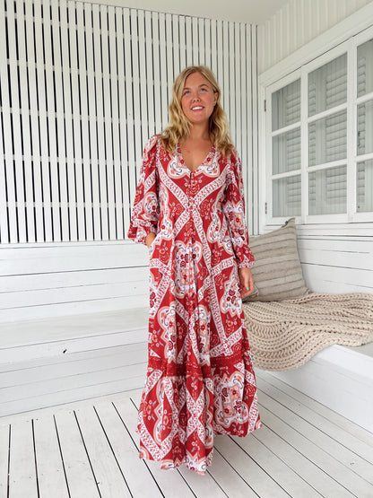 Carmen Pink Maxi Dress with Long Sleeves