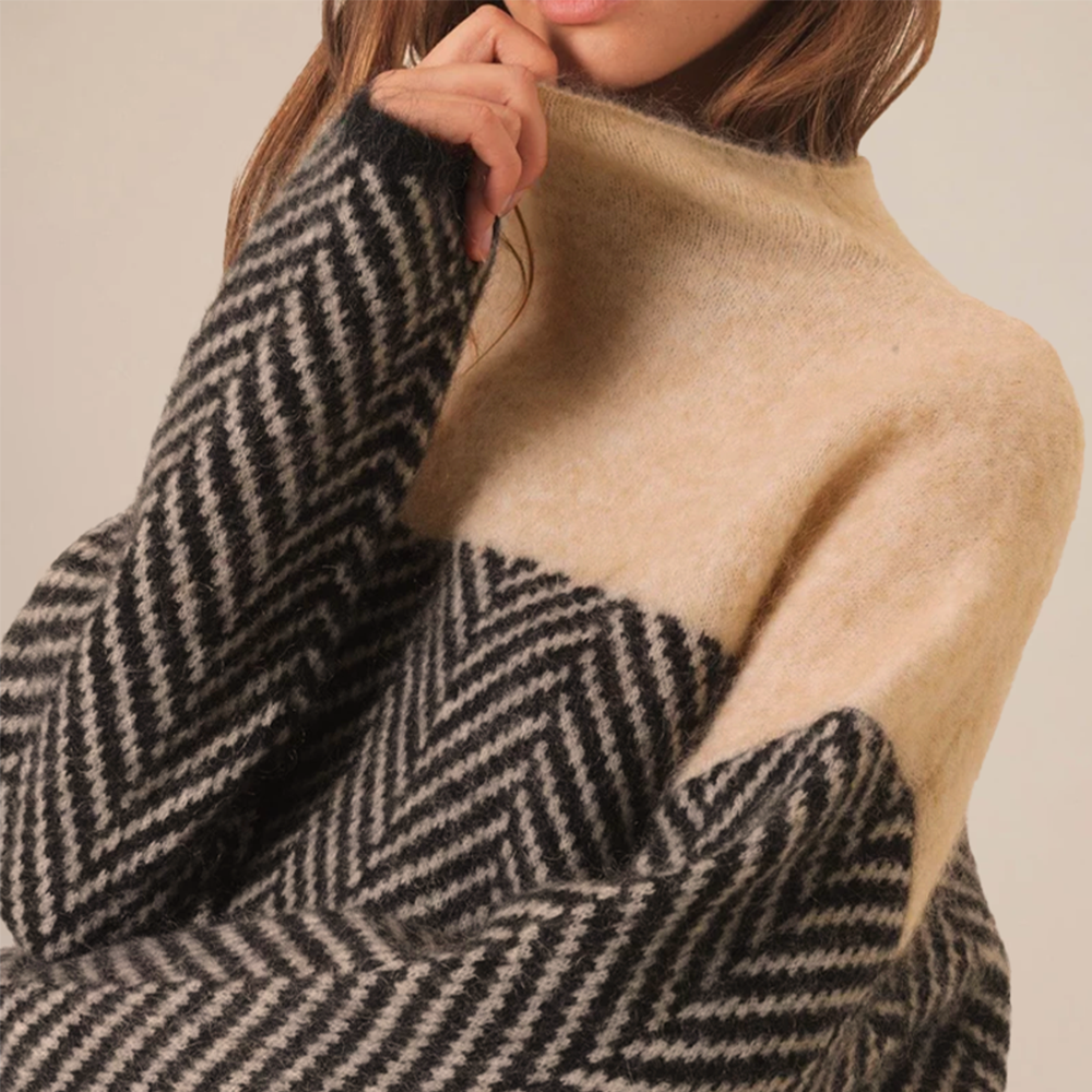 RUTH - SOFT TURTLENECK