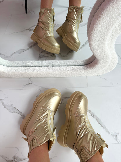 Warmy Gold Boots