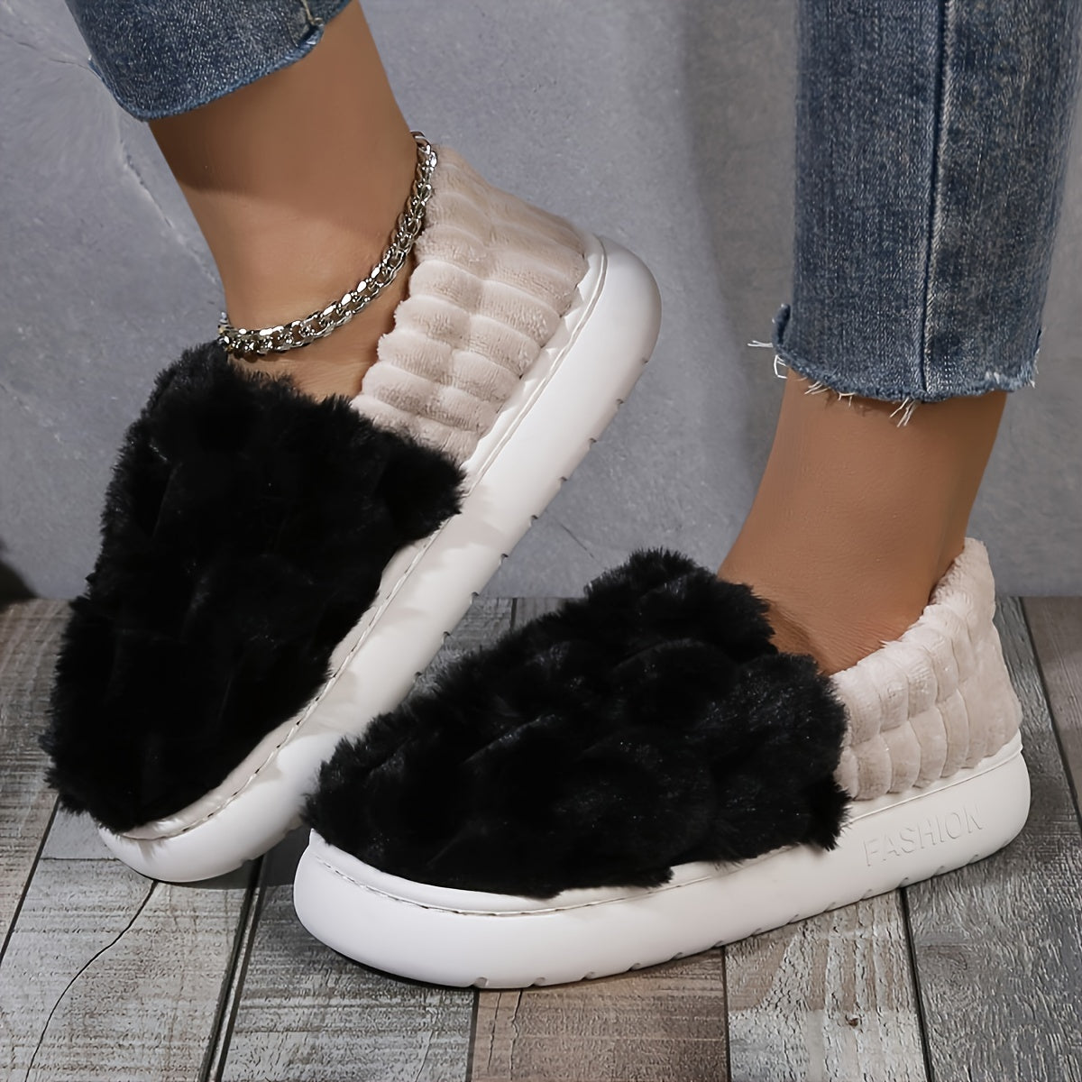 Salta 2.0 - Closed Plush Slippers