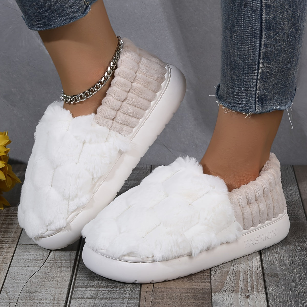 Salta 2.0 - Closed Plush Slippers