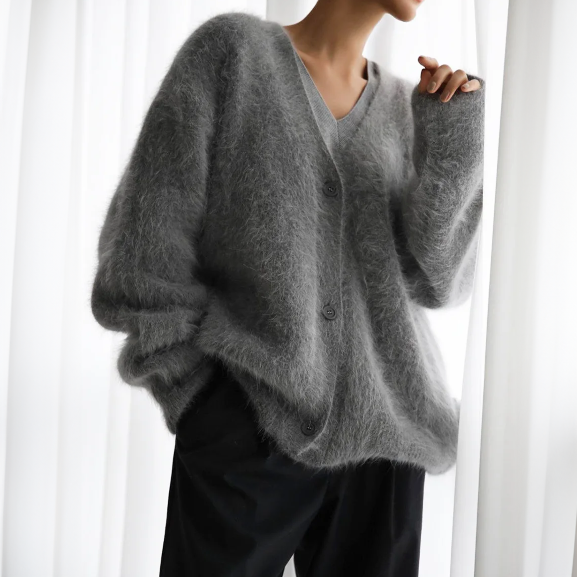 Valina - Elegant Fluff Cardigan