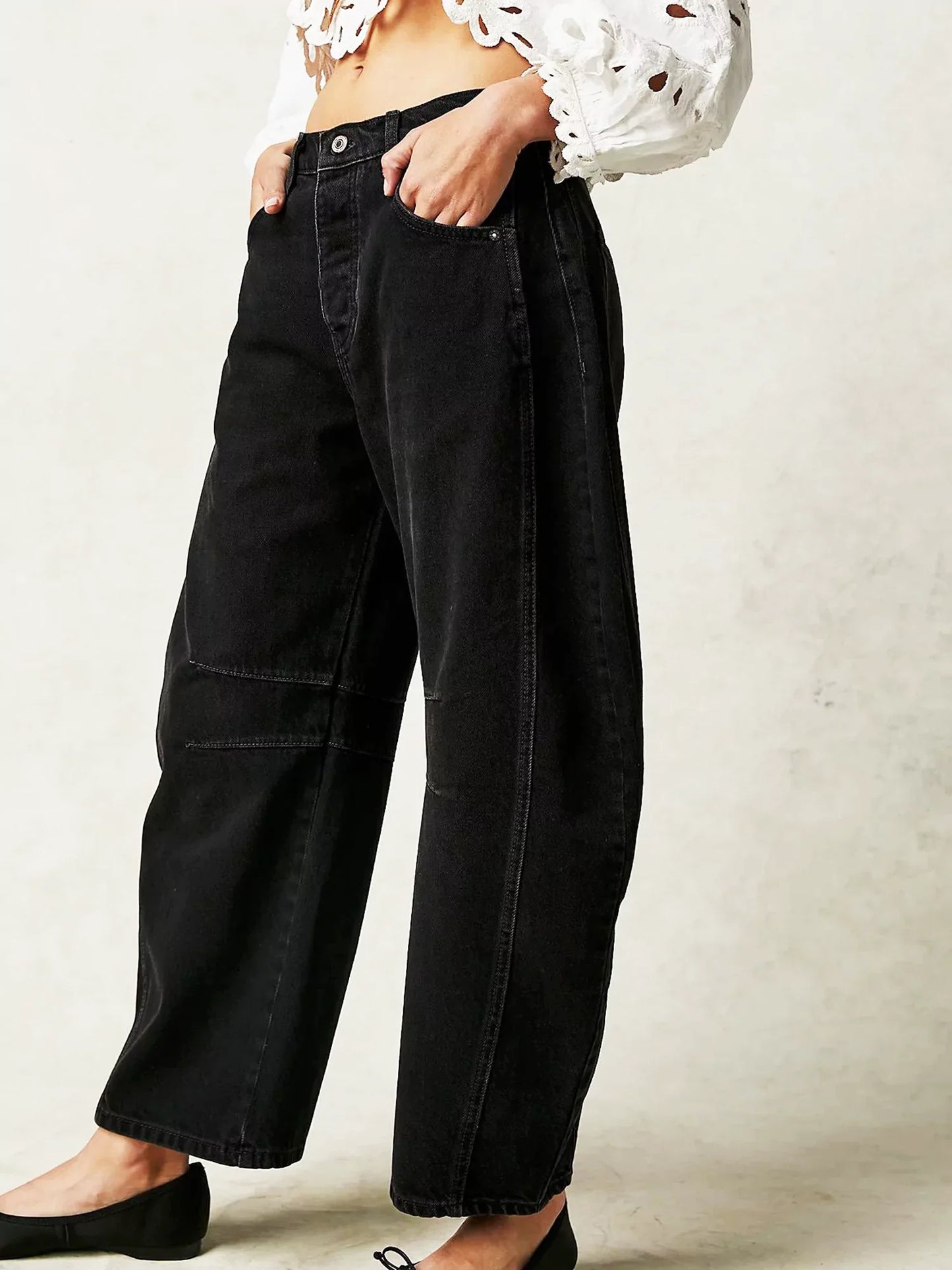 Leopard-Patterned Barrel Jeans