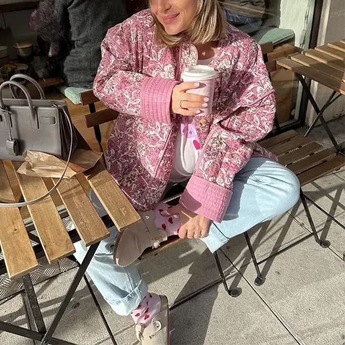 Quilted Jacket with Retro Floral Print for Street Style