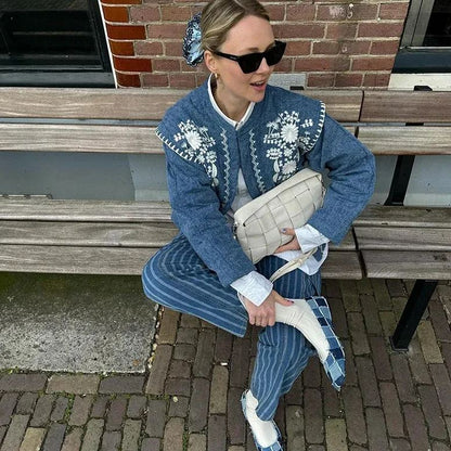 Floral Embroidered Lightweight Jacket with Flying Sleeves and Stand-Up Collar