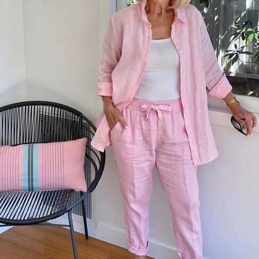 Set with blouse and trousers with long sleeves