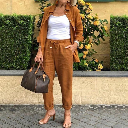 Set with blouse and trousers with long sleeves