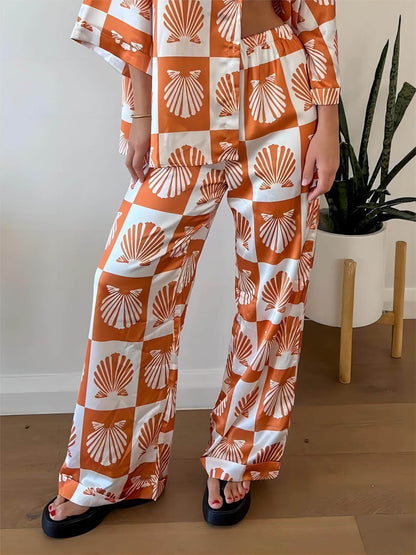 Exclusive Satin Shell Print Wide-Leg Pants Set
